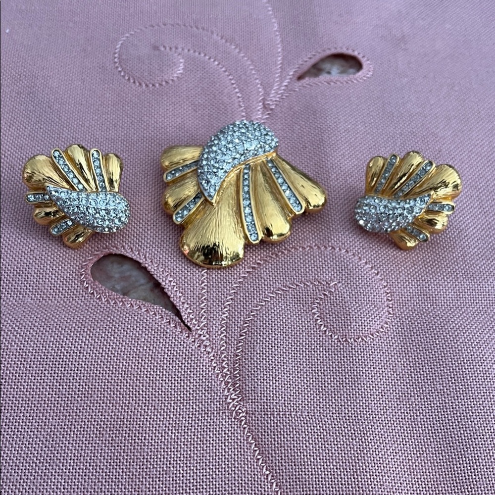 BUTLER Signed Gold-tone Crystal Brooch &  Earring Set